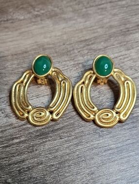 Vintage Robin Kahn 80s Gold Door Knocker Clip On Earrings Green Cabochon Large